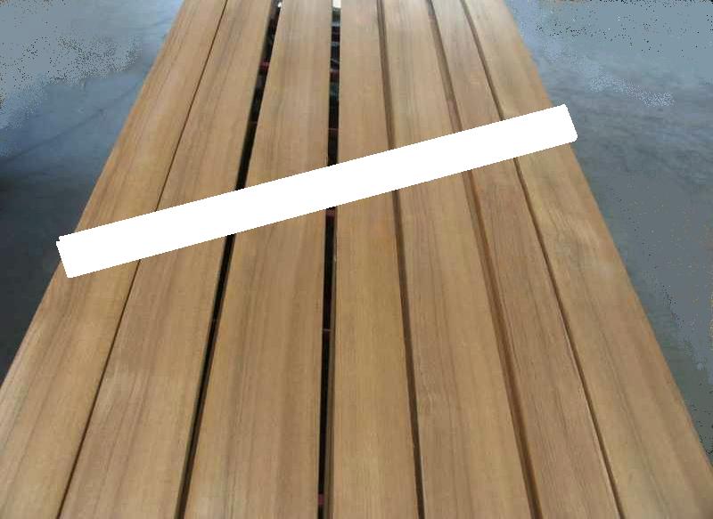[Immagine: 201011271646_doghe teak.jpg]